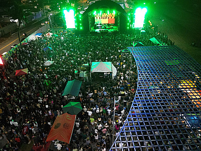 Ferrugem e Mari Fernandez são atrações do último fim de semana do Festival de Verão São Sebastião na praia de Boiçucanga
