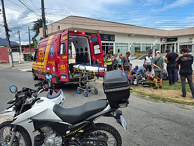 Adolescente fica ferida após ser atingida por motocicleta em Caraguá