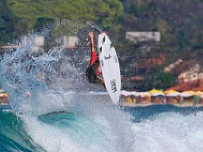 Medicina do Surfe ganha força no Brasil com simpósio em Ubatuba