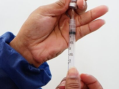 Com ações e vacinação 24 horas, Caraguatatuba aplica mais de 500 doses de vacina contra Covid-19 no Carnaval