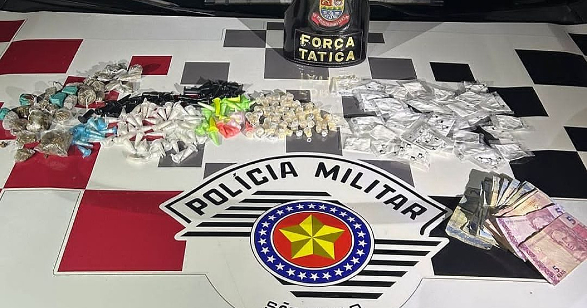 PM apreende adolescente com drogas em Caraguatatuba