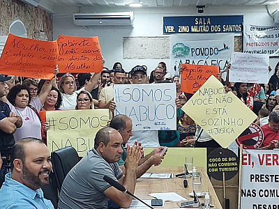 Câmara tem nova sessão polêmica com retorno de vereador suspeito de assédio sexual