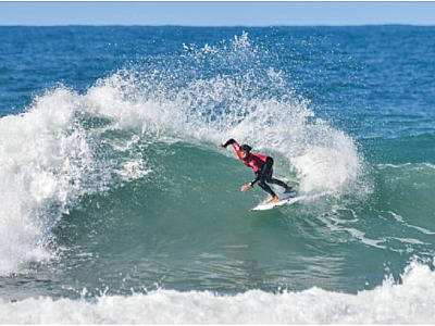 Jovem surfista Cauã Gonçalves vence etapa do Dream Tour e conquista Garopaba