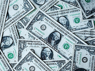 Dólar sobe para R$ 6,19 com indefinição sobre emendas parlamentares