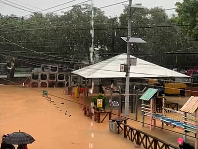 Tempestade causa alagamentos e assusta moradores da região nesta terça-feira (20)
