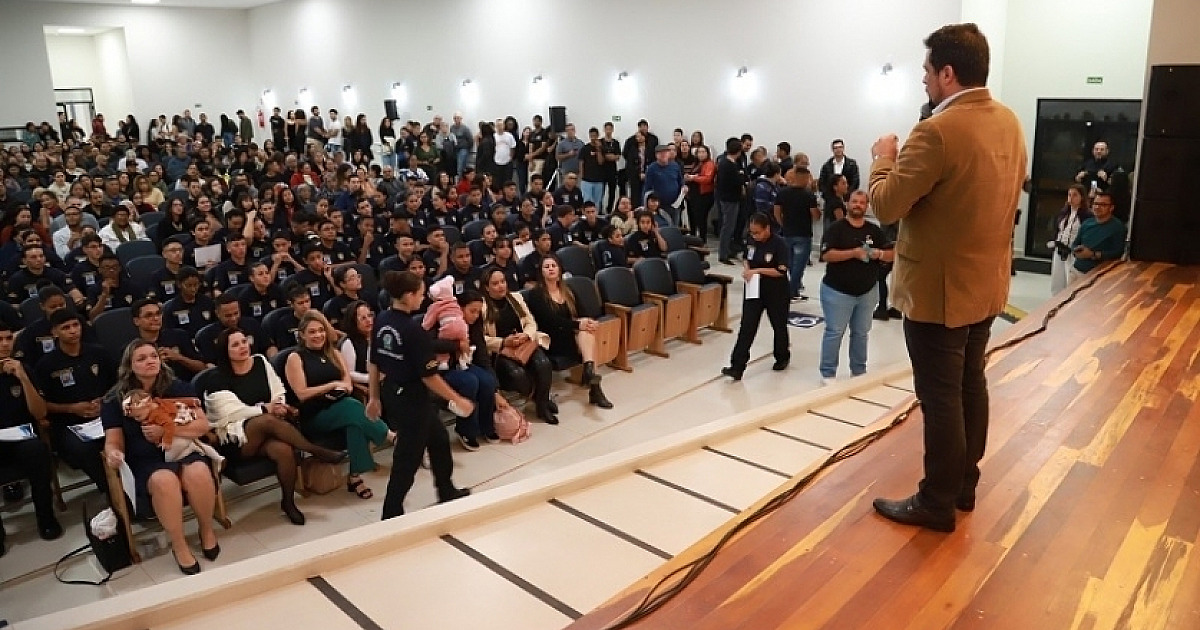 Prefeitura realiza formatura de 80 Guardas Mirins em São Sebastião