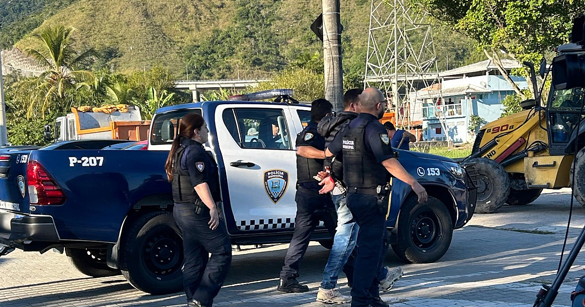Polícia Municipal detém pai agressor após acionamento de botão de pânico em escola
