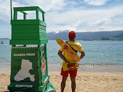 Ilhabela inicia formação de Guarda-Vidas Municipais