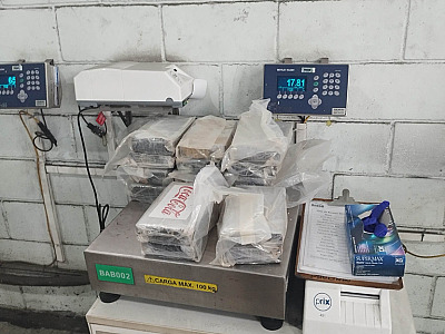 PF apreende 664 kg de cocaína no Porto de Santos
