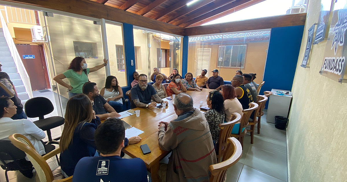 Prefeitura realiza reunião de planejamento e alinhamento com ambulantes do Centro de São Sebastião