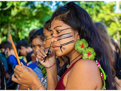 Comunidade Indígena Rio Silveira recebe festival de cultura para celebrar o Dia do Índio