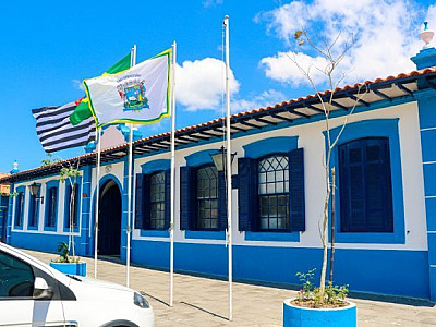 Ex-prefeito de São Sebastião é alvo de ações por fraudes em contratos e gastos com shows