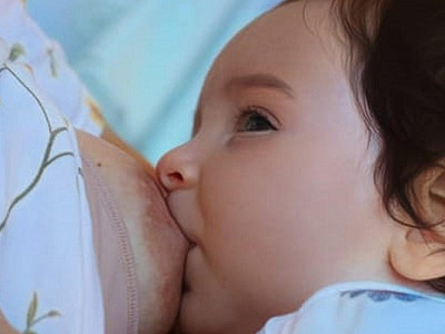Mães de São Sebastião se reúnem na ‘Hora do Mamaço’ para promover o aleitamento materno