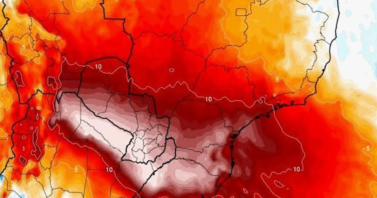São Paulo pode ter "bolha de calor" neste fim de inverno; Litoral registra 33 graus nesta segunda-feira (18)