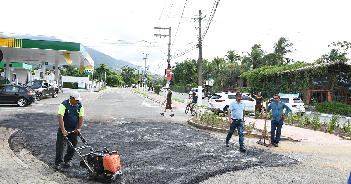 Prefeitura de Ilhabela segue com as ações da “Operação Tapa Buraco Municipal”