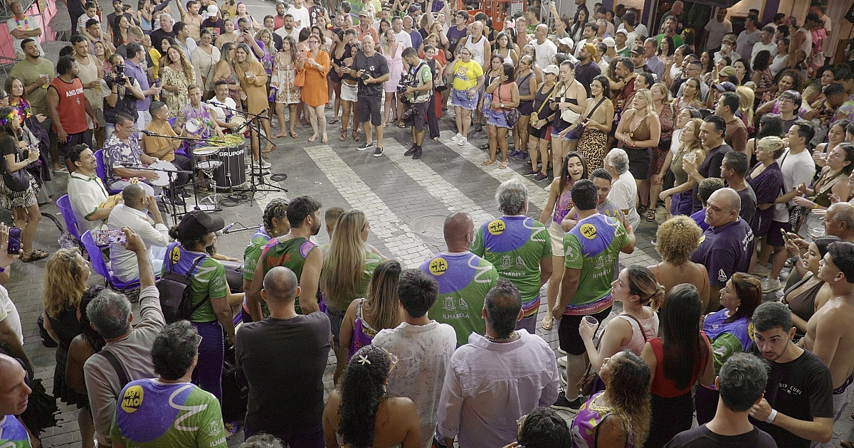 CarnaIlha em Dobro 2026: primeira onda movimenta Ilhabela com marchinhas, blocos carnavalescos e desfile das escolas de samba