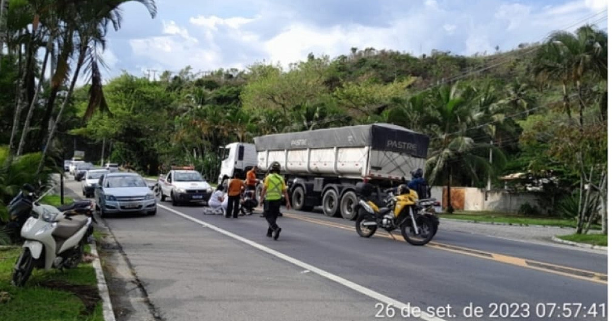 Semana começa violenta no trânsito com acidentes na costa norte de São Sebastião