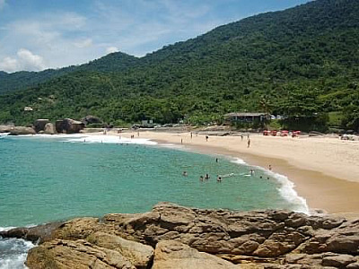 Família reconhece corpo no IML de Angra dos Reis como da jovem que se afogou em Ubatuba