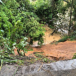 Fortes chuvas causam alagamentos e suspensão de aulas no Litoral Norte e Vale do Paraíba