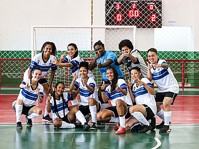 Equipe feminina de futsal de São Sebastião.