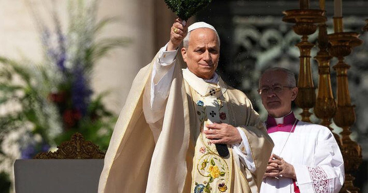 Papa Leão XIV celebra sua 1ª missa de Páscoa no Vaticano