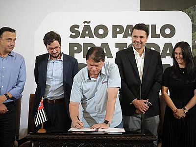 Tarcísio de Freitas participou da comemoração de 1 ano do Programa São Paulo pra Toda Obra.