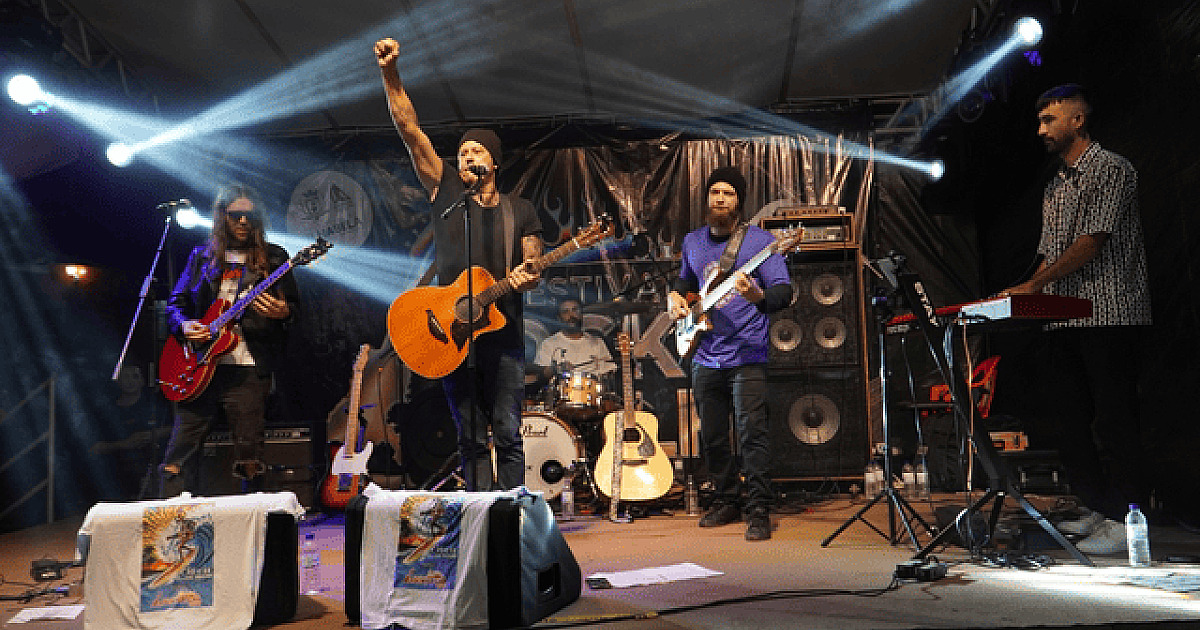 7º Festival Rock na Ilha estreia na Praia do Perequê neste sábado (2)