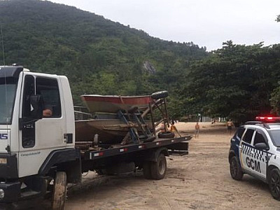 Fiscalzação em praias de Ubatuba. Arquivo.