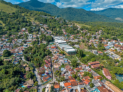 Escola Cívico Municipal do Itaquanduba.