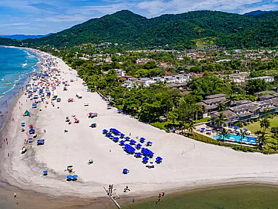 Praia de Juquehy, em São Sebastião. Foto Marcos Bonello.