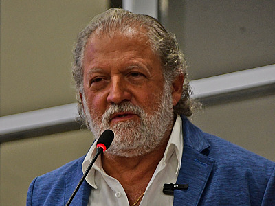 Toninho Colucci criticou projeto aprovado por unanimidade pelos vereadores de Ubatuba.