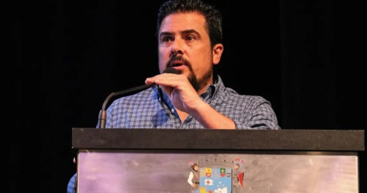 Após decisão na Câmara Municipal, ex-prefeito de São Sebastião dispara críticas contra vereadores