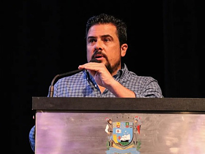 Após decisão na Câmara Municipal, ex-prefeito de São Sebastião dispara críticas contra vereadores