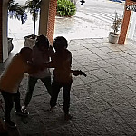 Dois suspeitos de roubarem joias de R$ 137 mil de turista são presos em Ubatuba