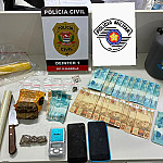 Operação das polícias civil e militar cumpre mandados de busca e apreensão em Ilhabela